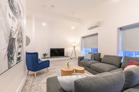 Unique 3 Bedroom Central CBD Townhouse
