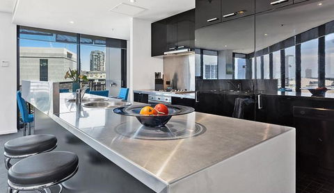 Docklands Executive Apartments - Melbourne - Accommodation Sunshine Coast 2