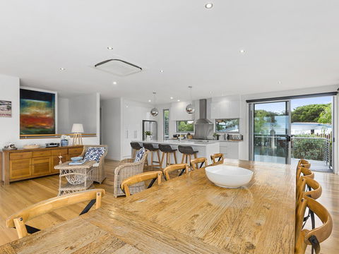 Aireys Ocean View - Accommodation Sunshine Coast 3