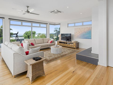 Aireys Ocean View - Accommodation Sunshine Coast 4