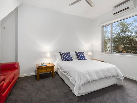 Aireys Ocean View - Accommodation Sunshine Coast 8