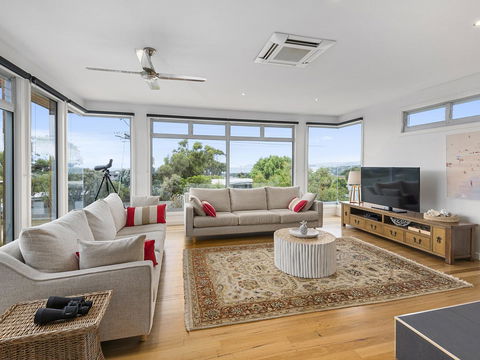 Aireys Ocean View - Accommodation Sunshine Coast 0