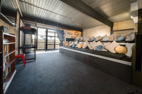 Summer House Melbourne - Accommodation Sunshine Coast 5