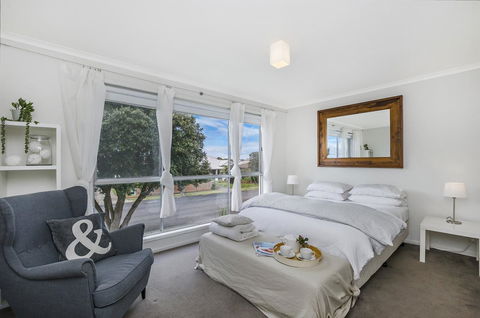 Portland Bay Apartments - Accommodation Sunshine Coast 2