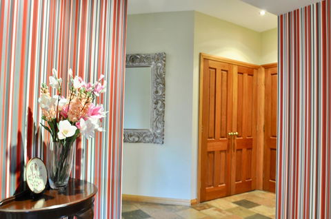 Crimea Retreat - Accommodation Sunshine Coast 4