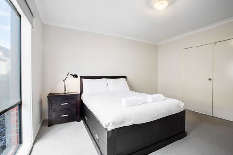 Holiday Rose - Accommodation Sunshine Coast 6