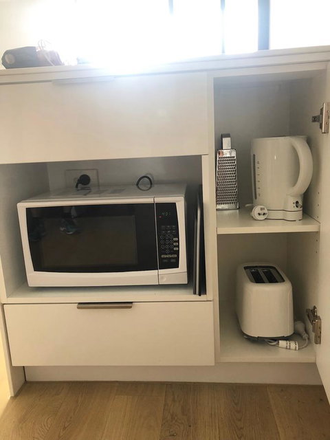 3 Saint Kilda Road - Accommodation Sunshine Coast 17