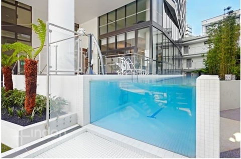 3 Saint Kilda Road - Accommodation Sunshine Coast 1