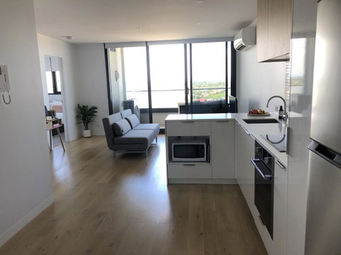 3 Saint Kilda Road - Accommodation Sunshine Coast 5