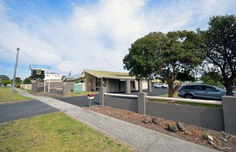 Pelicans Motel San Remo - Accommodation Sunshine Coast 1