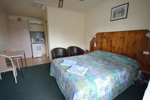Pelicans Motel San Remo - Accommodation Sunshine Coast 8
