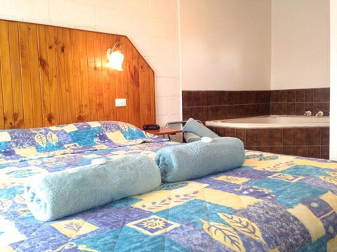 Pelicans Motel San Remo - Accommodation Sunshine Coast 14