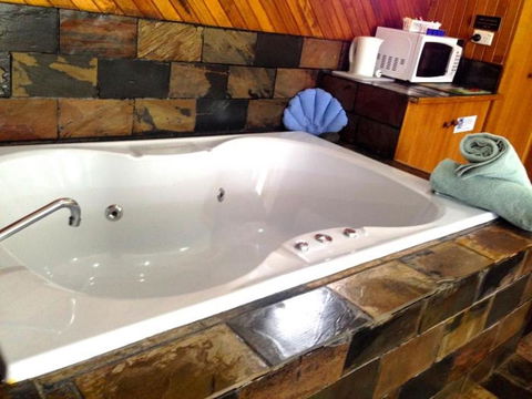Pelicans Motel San Remo - Accommodation Sunshine Coast 9