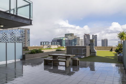 Signature Waterfront Apartments - Accommodation Sunshine Coast 36