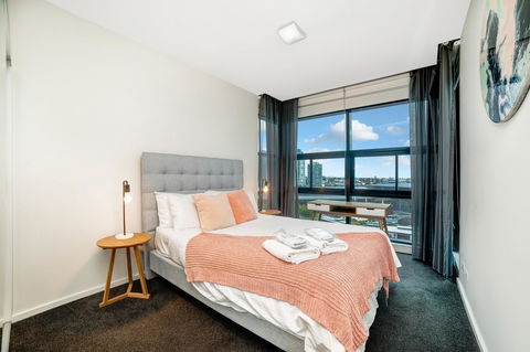 Signature Waterfront Apartments - Accommodation Sunshine Coast 17