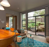 The Love Shack - romantic bungalow - Accommodation Sunshine Coast