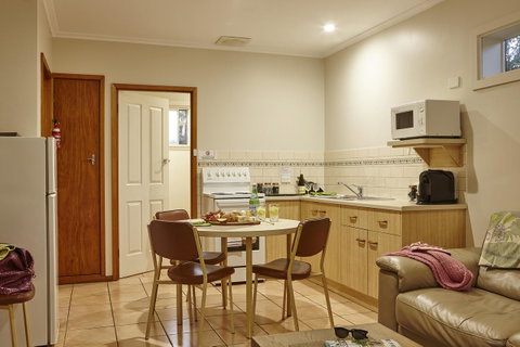 Goldfield Holiday Units - Accommodation Sunshine Coast 7