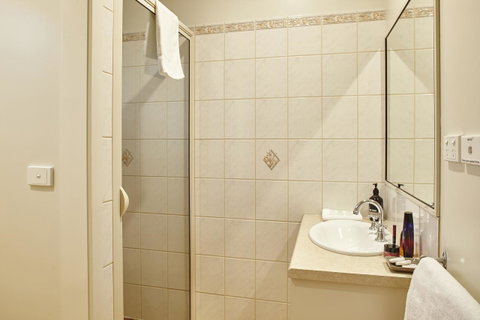 Goldfield Holiday Units - Accommodation Sunshine Coast 6