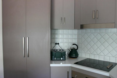 Luxury Abalina Cottages - Accommodation Sunshine Coast 39