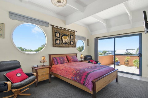 Black Dolphin Beach Penthouse - Accommodation Sunshine Coast 2