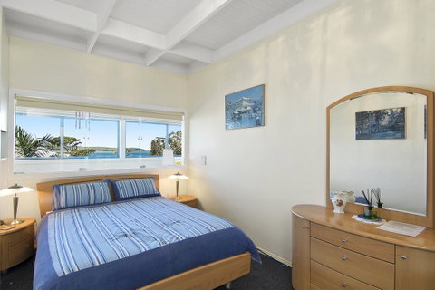 Black Dolphin Beach Penthouse - Accommodation Sunshine Coast 8