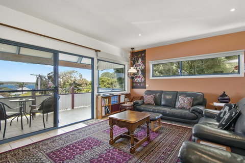 Black Dolphin Beach Penthouse - Accommodation Sunshine Coast 0