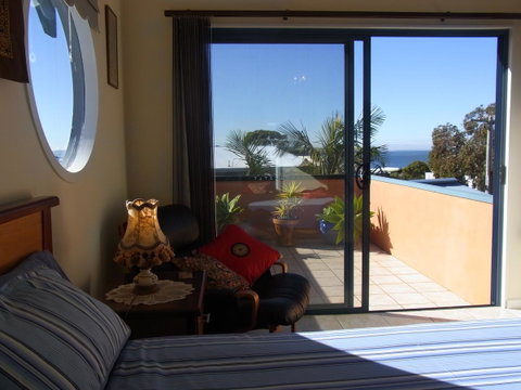 Black Dolphin Beach Penthouse - Accommodation Sunshine Coast 24