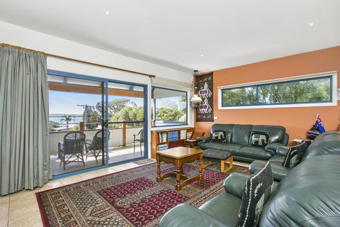 Black Dolphin Beach Penthouse - Accommodation Sunshine Coast 13