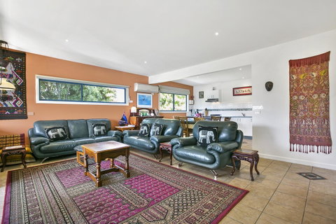 Black Dolphin Beach Penthouse - Accommodation Sunshine Coast 5
