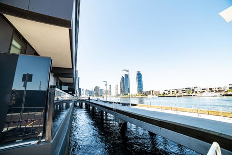Pars Apartments - Collins Wharf Waterfront, Docklands - Accommodation Sunshine Coast 23