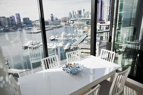 Pars Apartments - Collins Wharf Waterfront, Docklands - Accommodation Sunshine Coast 13