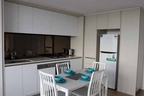 Pars Apartments - Collins Wharf Waterfront, Docklands - Accommodation Sunshine Coast 8
