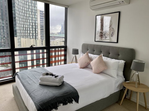 JC Waterfront Apartments On Collins - Accommodation Sunshine Coast 5