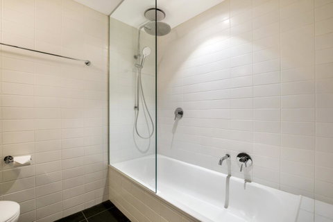 Stylish Apartment In Unique Church Development - Accommodation Sunshine Coast 11