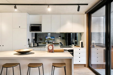 Stylish Apartment In Unique Church Development - Accommodation Sunshine Coast 3