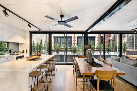 Stylish Apartment In Unique Church Development - Accommodation Sunshine Coast 0