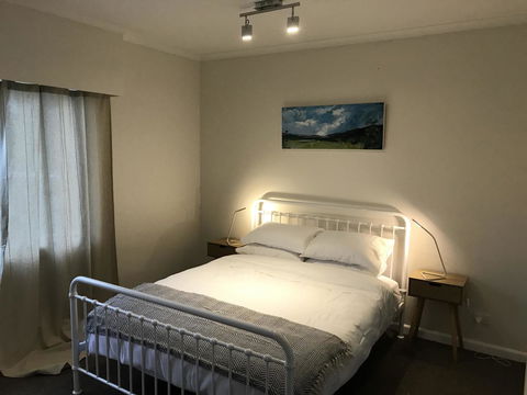 The Hill House - Accommodation Sunshine Coast 9