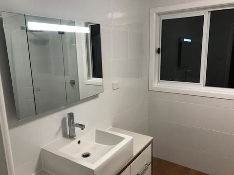 The Hill House - Accommodation Sunshine Coast 11