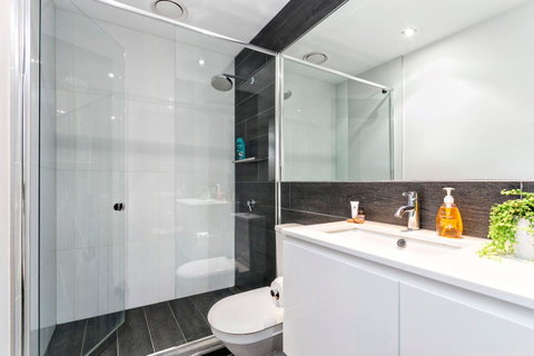 Complete Host Halo Apartments - Accommodation Sunshine Coast 32