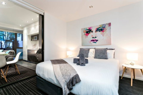 Complete Host Halo Apartments - Accommodation Sunshine Coast 2