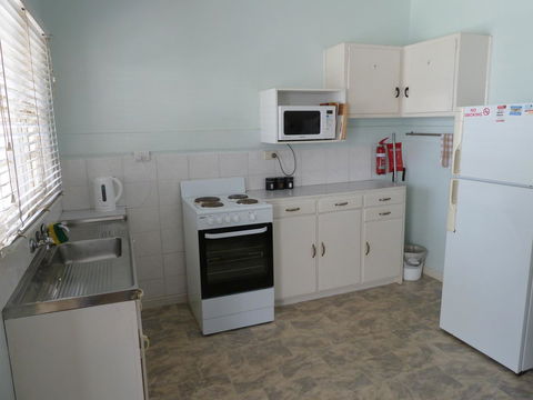 Beachcomber Holiday Units - Accommodation Sunshine Coast 33