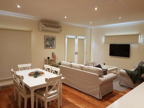 Healesville House - Fig Tree House - Accommodation Sunshine Coast 8