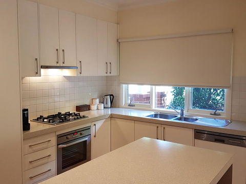 Healesville House - Fig Tree House - Accommodation Sunshine Coast 6