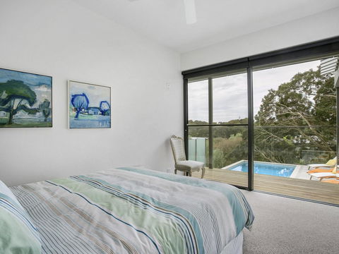 Lansdowne Villa - With Swimming Pool - Accommodation Sunshine Coast 11