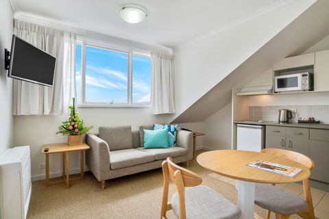Aligned Corporate Residences Williamstown - Accommodation Sunshine Coast 19