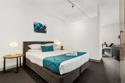 Docklands Private Collection - City Harbour Apartments - Accommodation Sunshine Coast 1