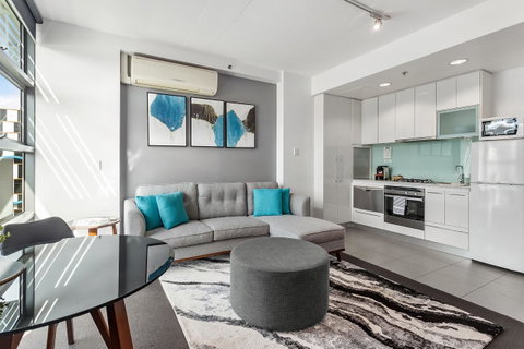 Docklands Private Collection - City Harbour Apartments - Accommodation Sunshine Coast 5