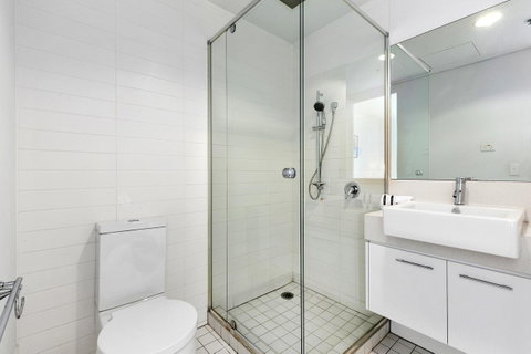 Docklands Private Collection - City Harbour Apartments - Accommodation Sunshine Coast 10