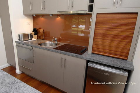Seascape Accommodation - Accommodation Sunshine Coast 3