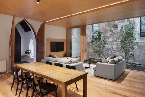 Converted Blue Stone Church - Accommodation Sunshine Coast 14